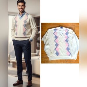 Burberry Vintage Lambswool V-Neck Cream Sweater Pink Grey Detail SIze XL